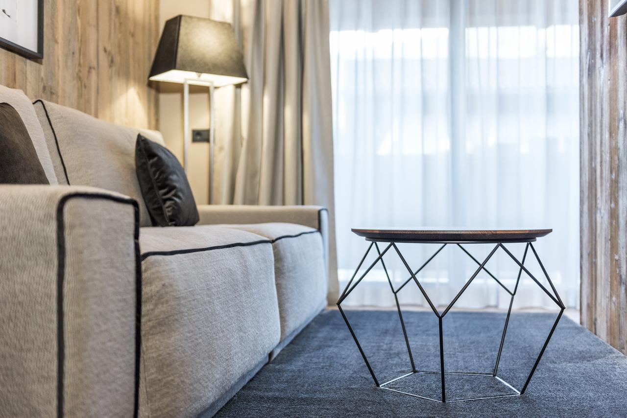 Hotel Montchalet オルティゼーイ エクステリア 写真